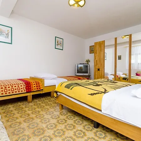 Vanja Apartment *